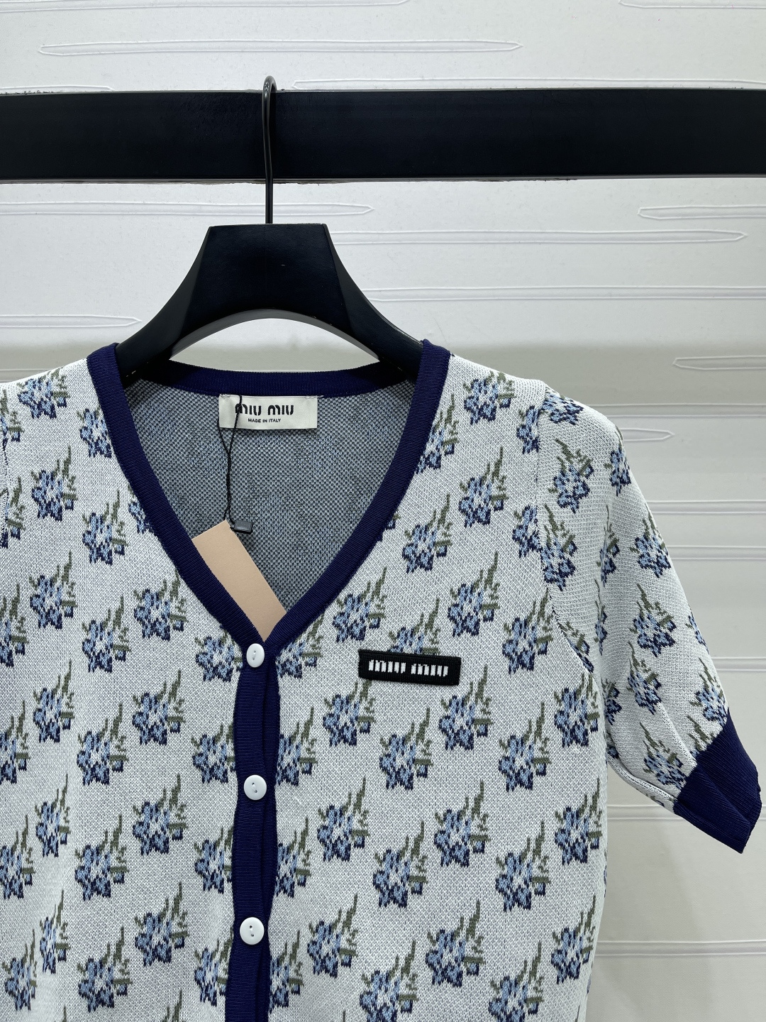 Women's short sleeves